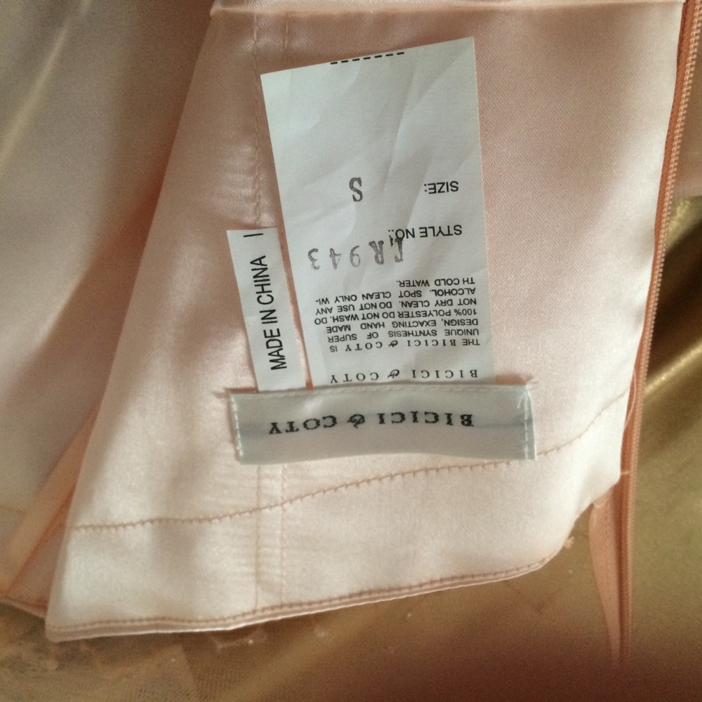 ‼️SOLD‼️ Light Pink prom dress - Picture 5 of 5